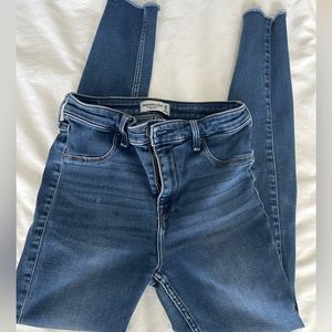 Abercrombie High Rise Jean Leggings